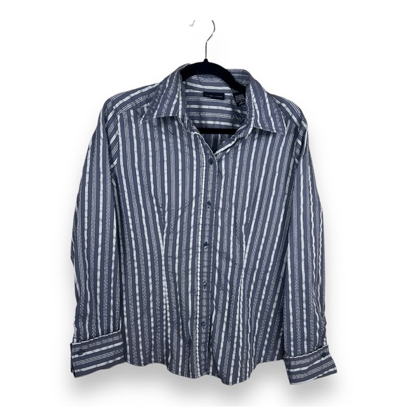 LARGE NEW YORK AND CO GREY SILVER STRIPED BUTTON FRONT SHIRT STRETCH OFFICE - Picture 1 of 11